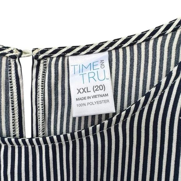 Time & Tru Navy & White Vertical Striped Top size 20 - Picture 2 of 7